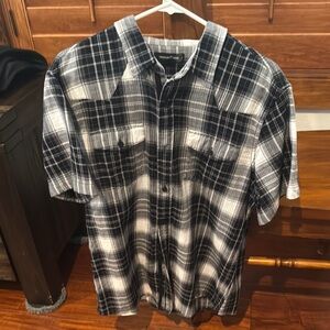 Croft & Barrow Black and White Casual Button Down Shirt